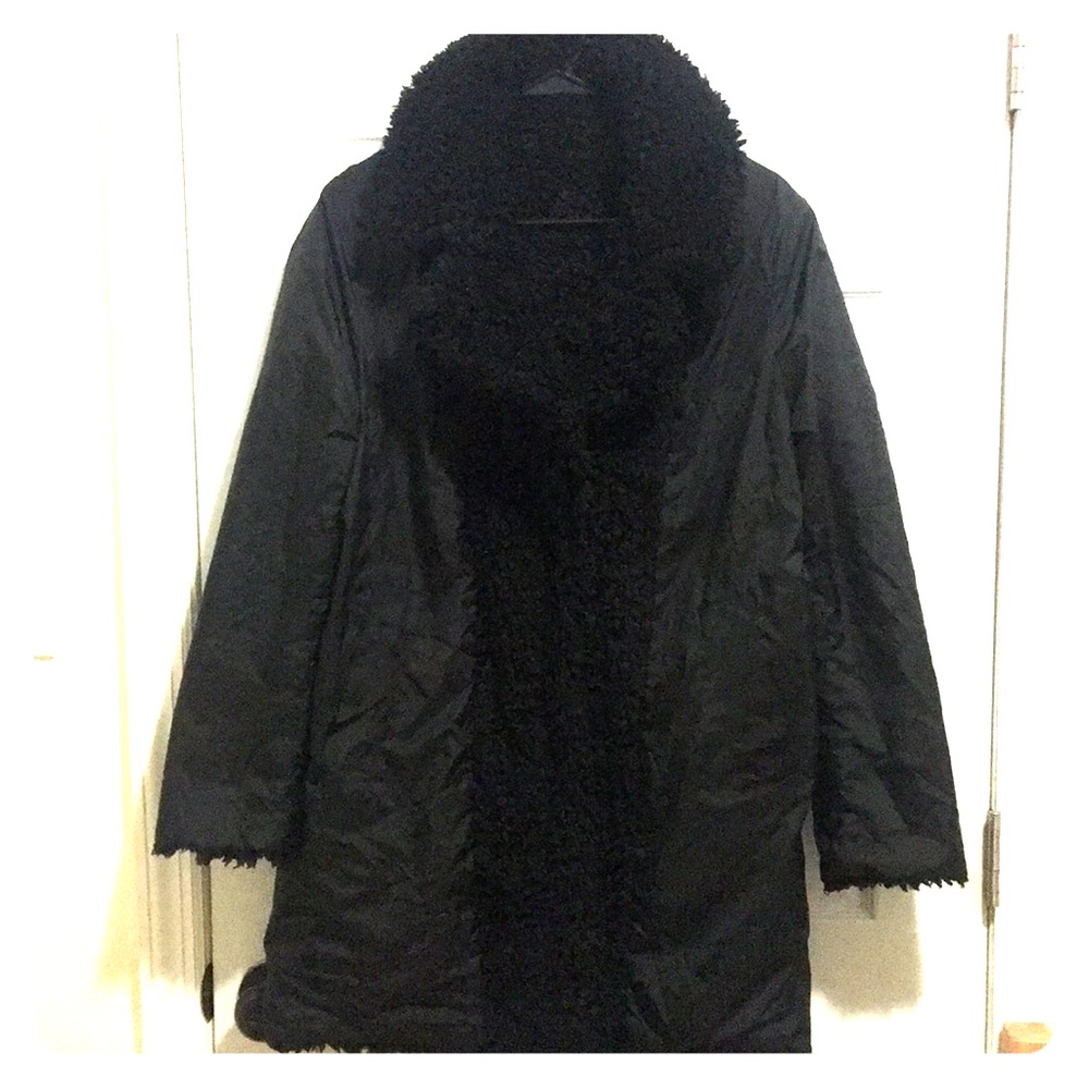 Kensie reversible fluffy coat size M-L